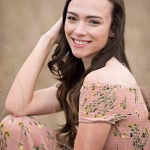 Meet your Posher, Lauren